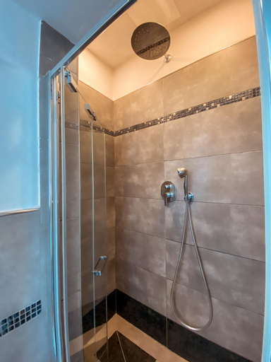 Bathroom 20