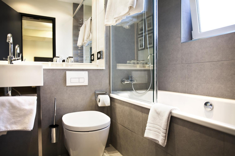 Bathroom 6