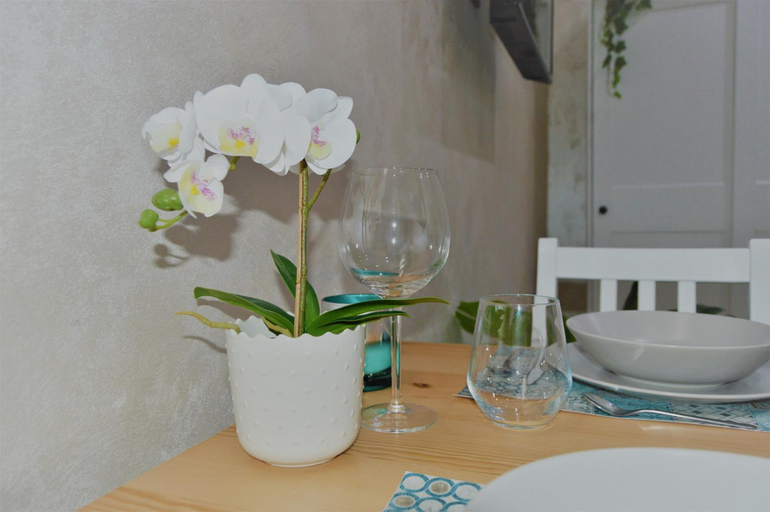 Others 3, B&b Ilary Home, Bari