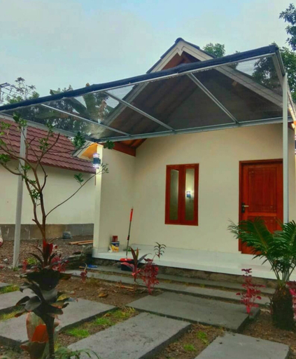 Exterior & Views 1, Hotel O Avocado Homestay, Lombok