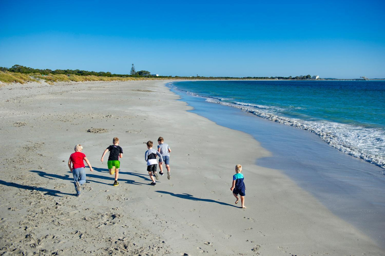 Others 5, Discovery Parks - Woodman Point, Cockburn