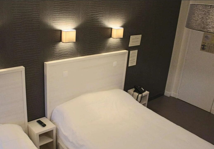 Bedroom, Auberge la Fontaine, Cher