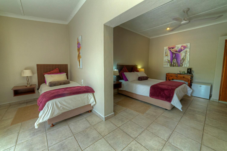 Others 2, Khoi-Khoi Guesthouse, Otavi