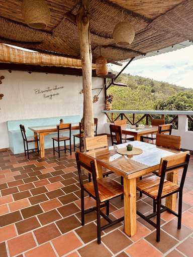 Food & Drinks 5, Hotel campestre palmas del zamorano, Curití