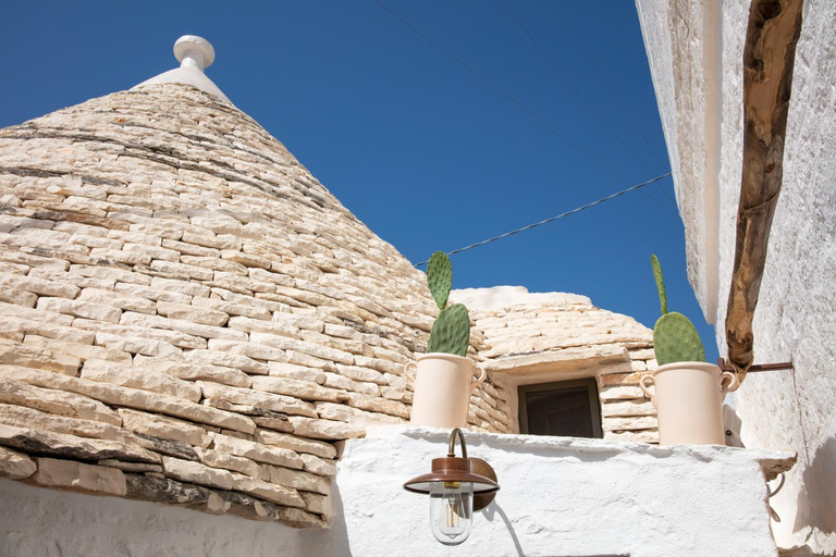 Others 4, Trulli Magheia, Bari