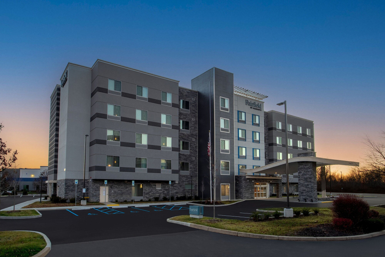 Exterior & Views