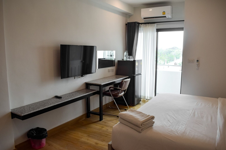 Bedroom 2, Chonlapruk Lakeside Hotel, Muang Khon Kaen
