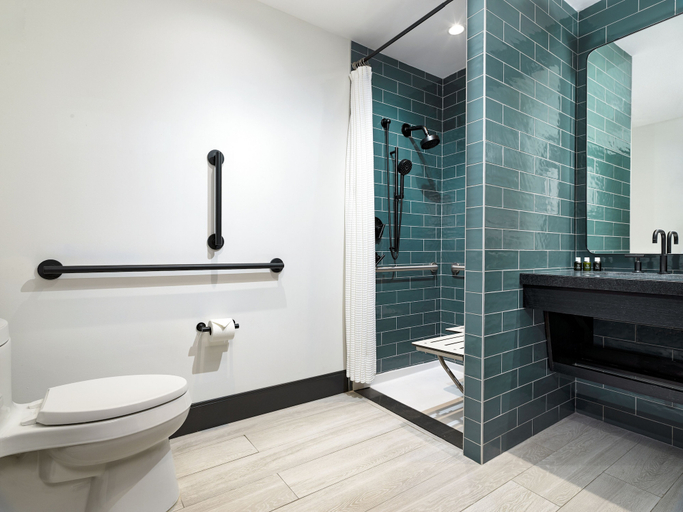Bathroom 5, Wave Resort, Monmouth