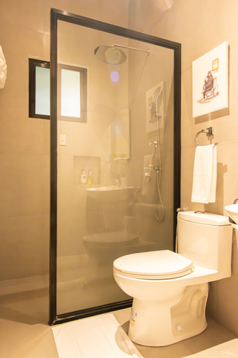 Bathroom 4, UNWND Boutique Hotel Dumaguete, Sibulan