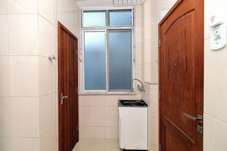 Bathroom 4, Rio Spot D047, Rio de Janeiro