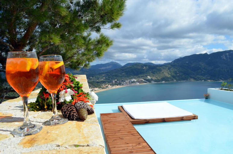Sport & Beauty, Zeus Throne Suites, Ionian Islands