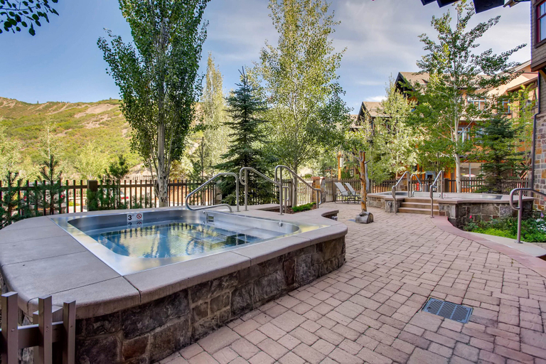 Sport & Beauty, Capitol Peak Lodge by Snowmass Mountain Lodging, Pitkin