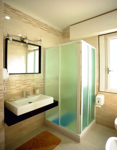 Bathroom 3, Guest House Elettra di Siracusa, Syracuse