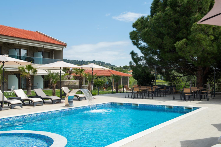 Others 5, Villa Sara, Central Macedonia