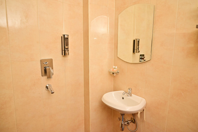 Bathroom 4, Bluebells Varanasi, Varanasi