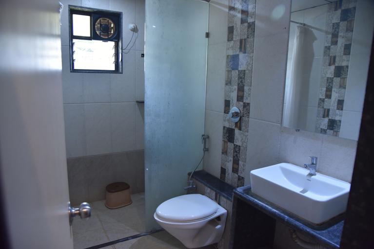 Bathroom 3, Laguna Beach Resort Murud, Ratnagiri