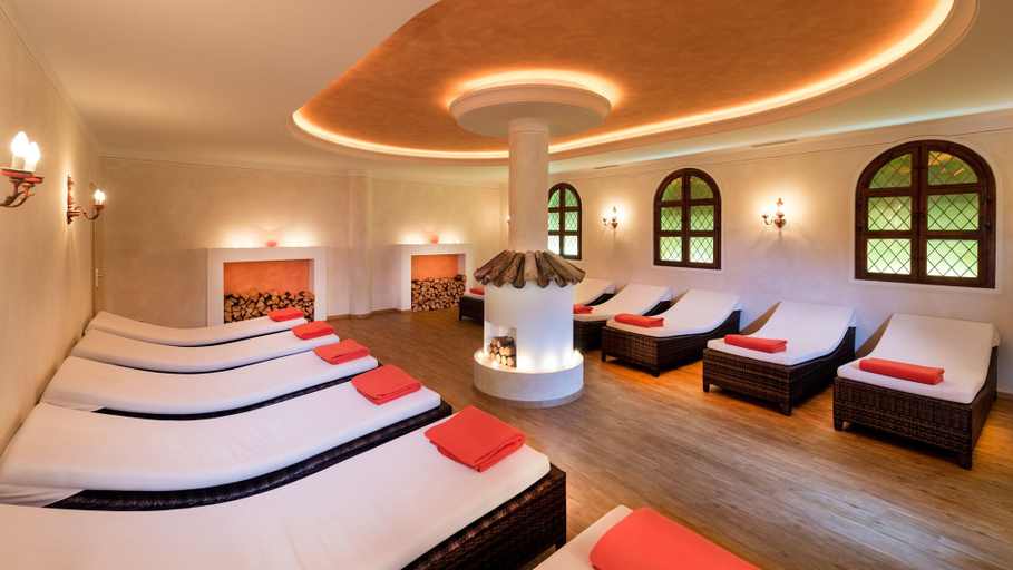 Bedroom 3, Mirabell Alpine Garden Resort, Bolzano