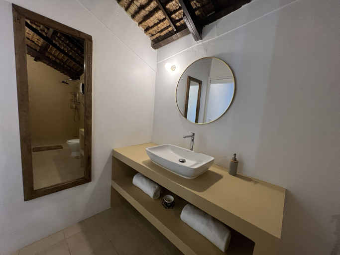 Bathroom 4, Sarana Bungalows, Ko Phangan