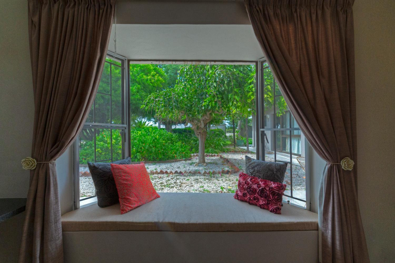 Others 5, Khoi-Khoi Guesthouse, Otavi