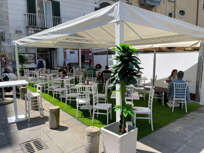 Food & Drinks 3, Vanzi Rooms, Napoli