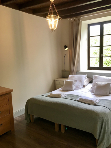 Bedroom 3, Manoir de Longeveau, Charente