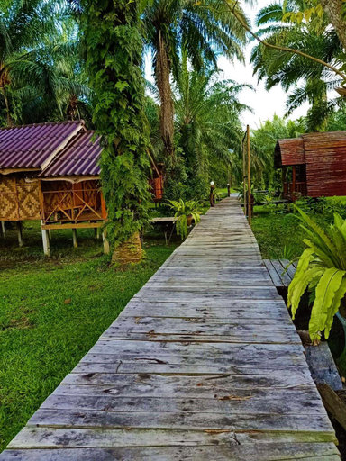 Others 5, Koom Kachanaan, Mueang Krabi