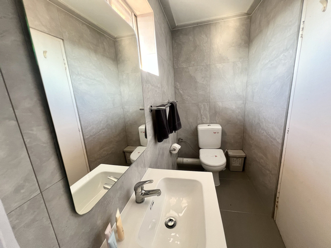 Bathroom 6