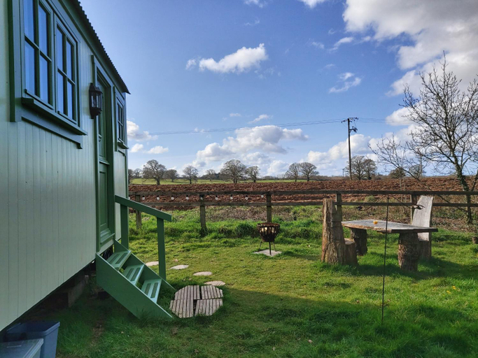 Others 3, The Old Mill Shepherds Hut, Devon
