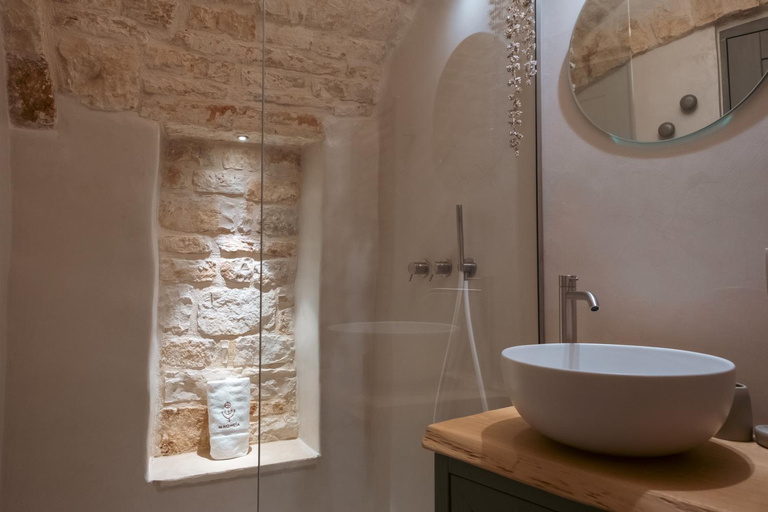Others 3, Trulli Magheia, Bari
