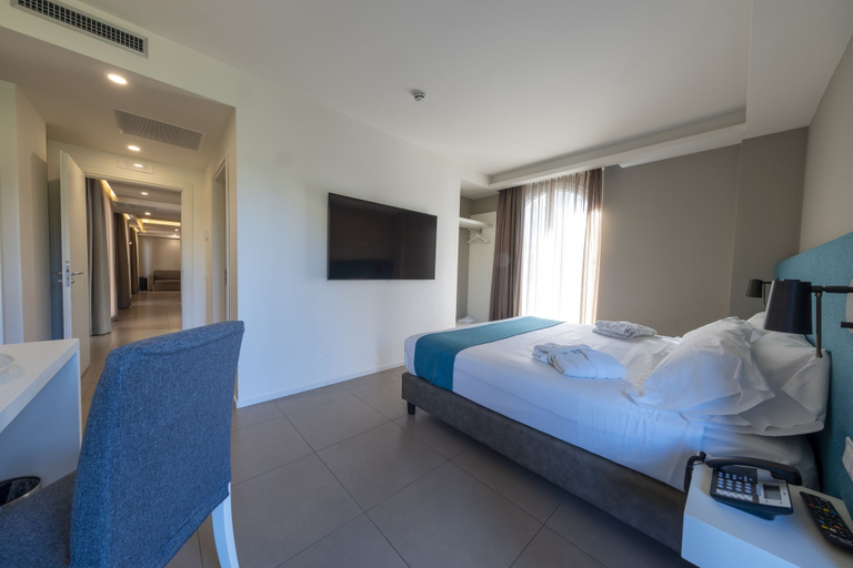 Bedroom 3, Airone City Hotel, Catania