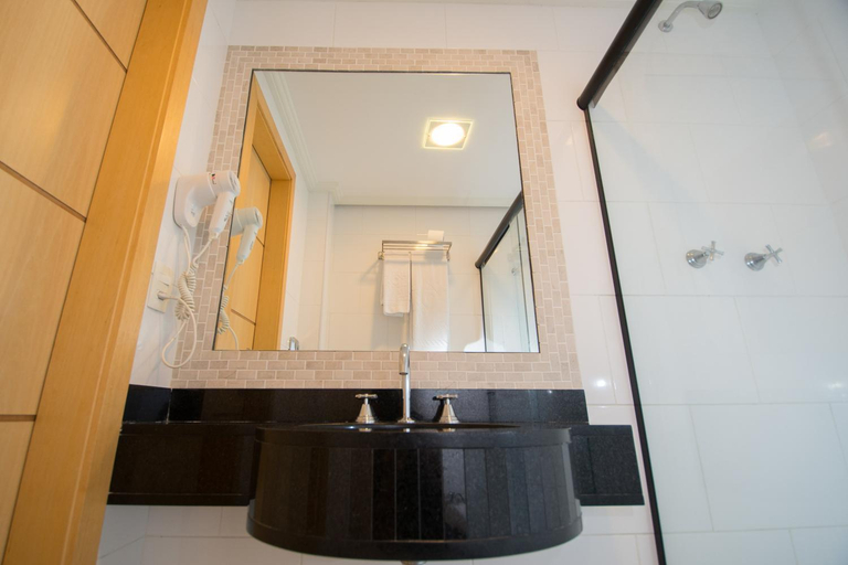 Bathroom 5, Hotel OK, Rio de Janeiro