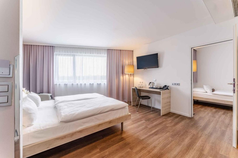 Bedroom 3, PLAZA INN Wien Gasometer, Wien