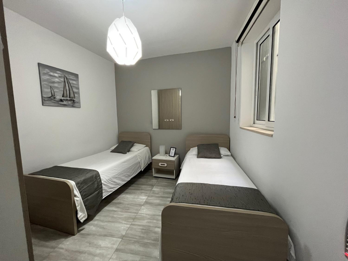 Others 2, F7 Room 2, Private Bedroom two single beds shared bathroom in shared Flat