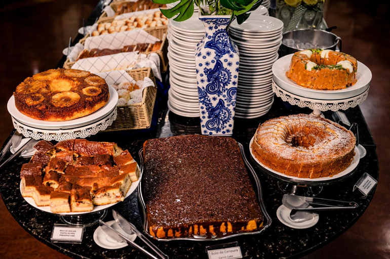 Food & Drinks 7