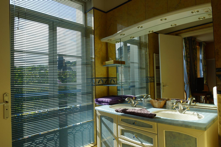 Bathroom 3