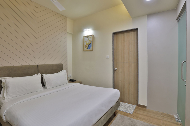 Bedroom 3, hotel monville, Vadodara