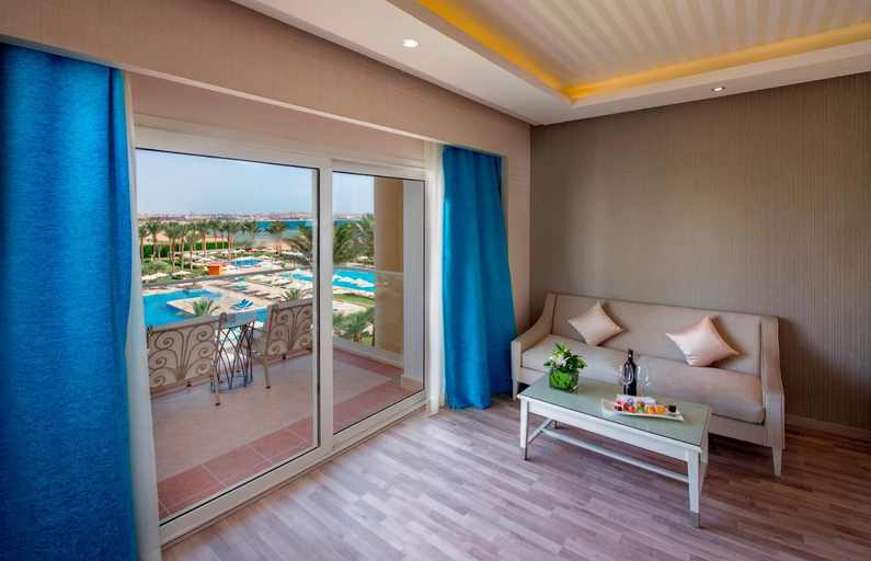 Bedroom 3, Premier Le Reve Hotel and Spa Adult Only, Safaja