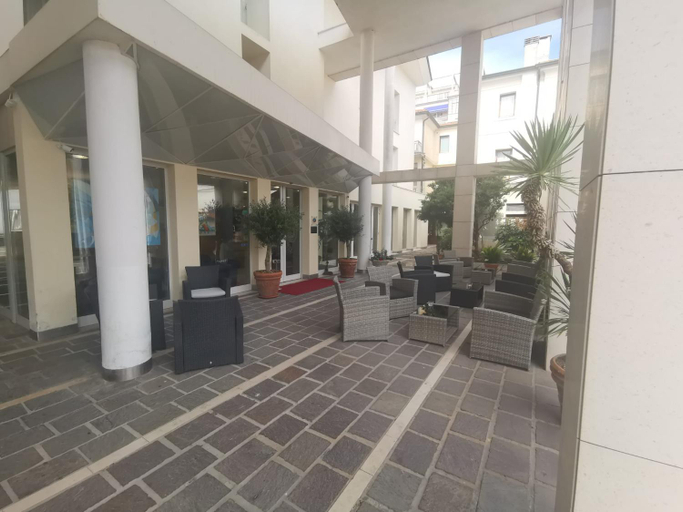 Exterior & Views 2, Hotel Duca d'Aosta, Treviso