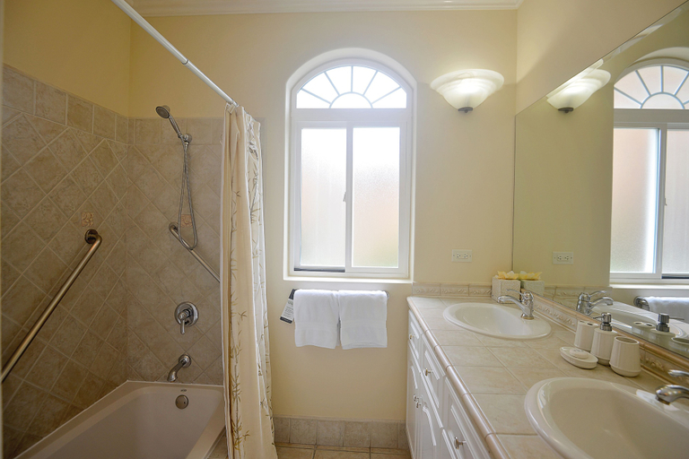 Bathroom 5, HRG Condos at Los Sueños, Garabito