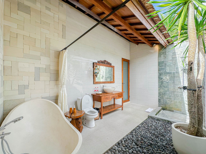 Bathroom 8