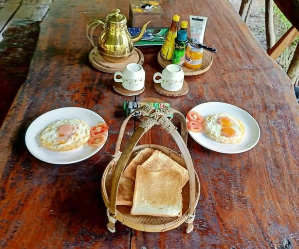 Food & Drinks 5, Koom Kachanaan, Mueang Krabi