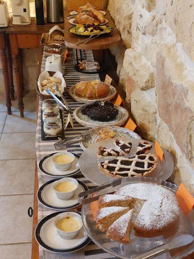 Food & Drinks 5, Ta' Didi B&B