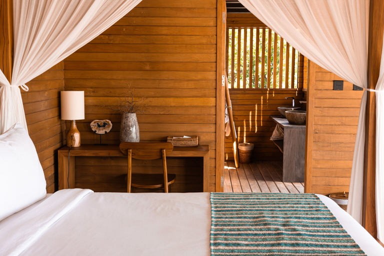 Bedroom 4, Menjaga Bay, West Manggarai