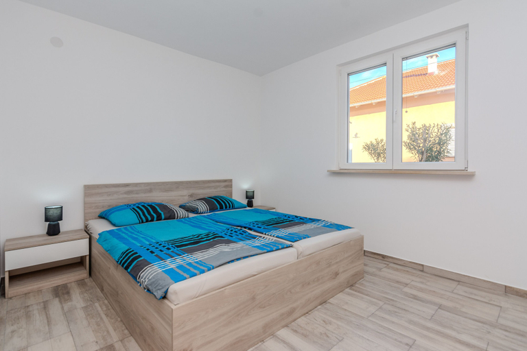 Bedroom 2, Holiday home Loncar, Vir