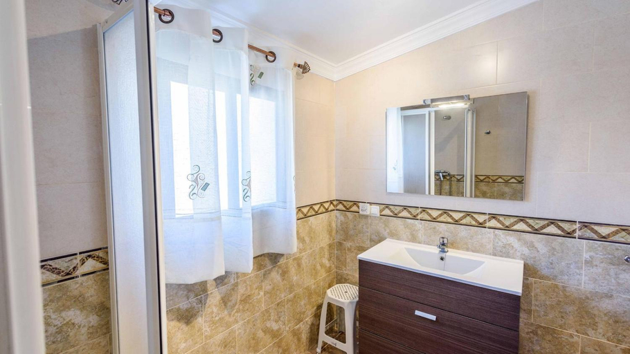 Bathroom 3, Casa Herrero El Borge by Ruralidays, Málaga