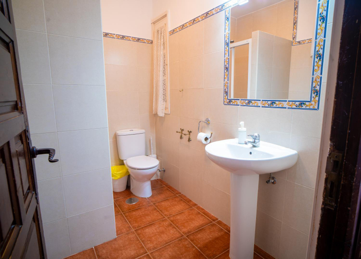 Bathroom 2, Apartamentos Terrazas del Tajo, Málaga