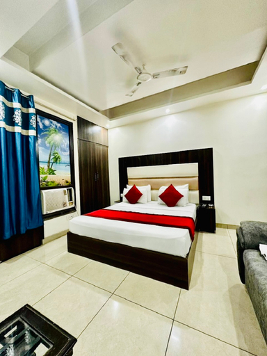 Bedroom 5, Airport Hotel Mayank Residency, Delhi