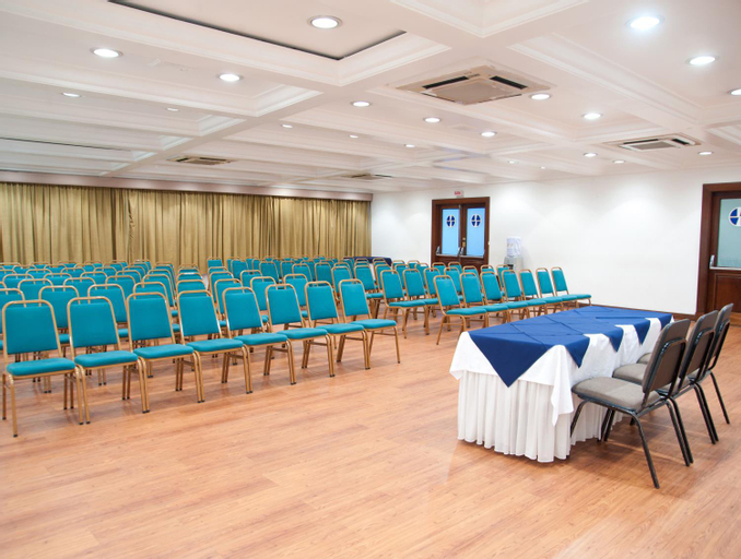 Business Facilities 30