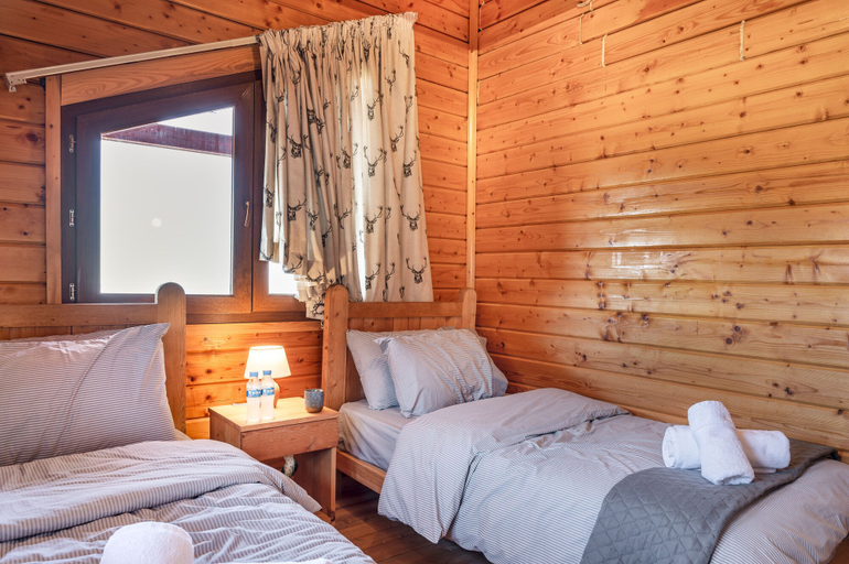 Others 5, Wood and Stone Chalet, Kasrouane