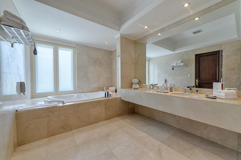 Bathroom 7